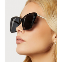 DIFF BECKY II - BLACK SMOKE + CRYSTAL GREY SUNGLASSES