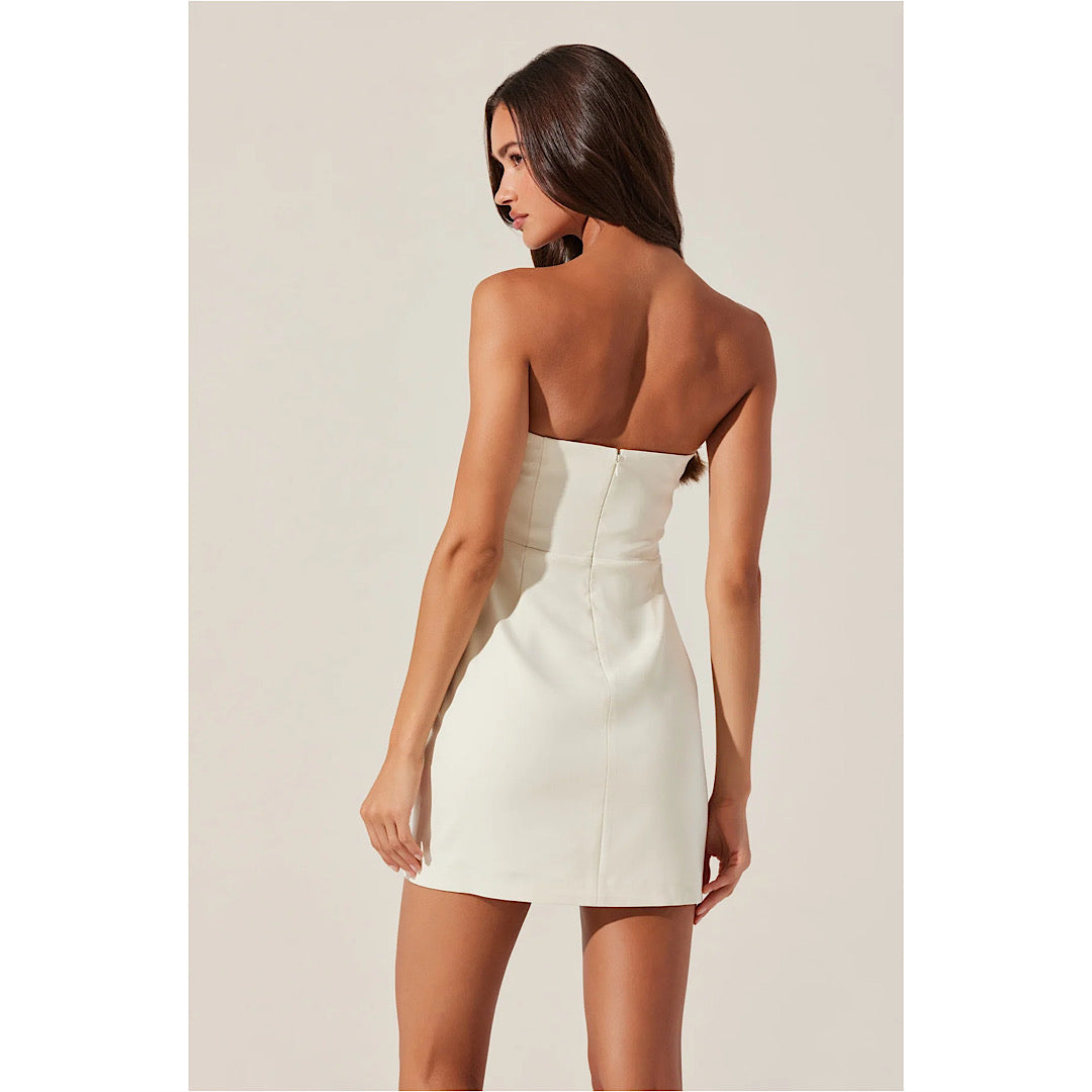 ASTR THE LABEL MELANI LACE PEEKABOO DRESS - CREAM