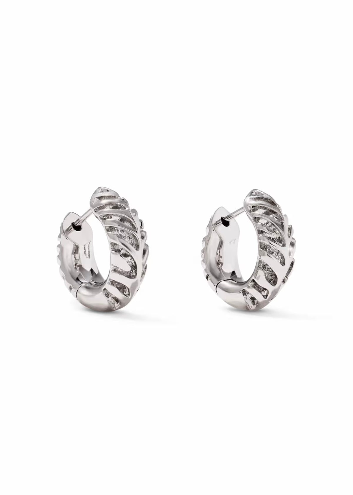 KENDRA SCOTT TIGER STRIPED MIKKI HUGGIE EARRINGS