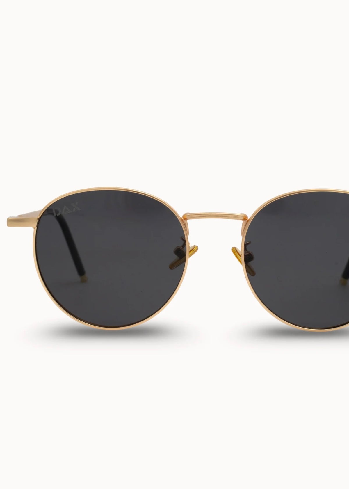 DAX EYEWEAR SMALL ROUND SUNGLASSES - BLACK