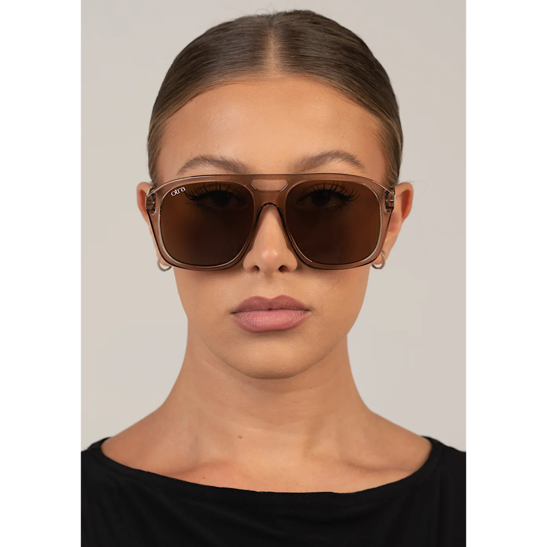 OTRA EYEWEAR REINA SUNGLASSES - TRANSPARENT OLIVE/BROWN