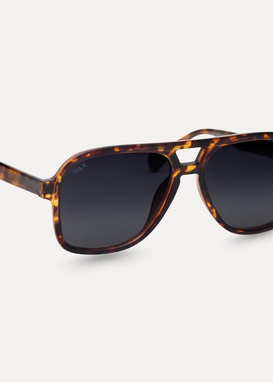 DAX EYEWEAR CRUZ SUNGLASSES - TORTOISE