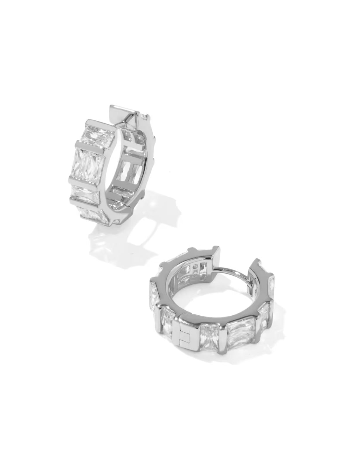 KENDRA SCOTT JAMIE HUGGIE EARRINGS