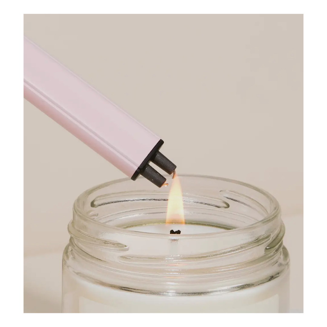 RECHARGEABLE ELECTRIC LIGHTER - BLUSH PINK