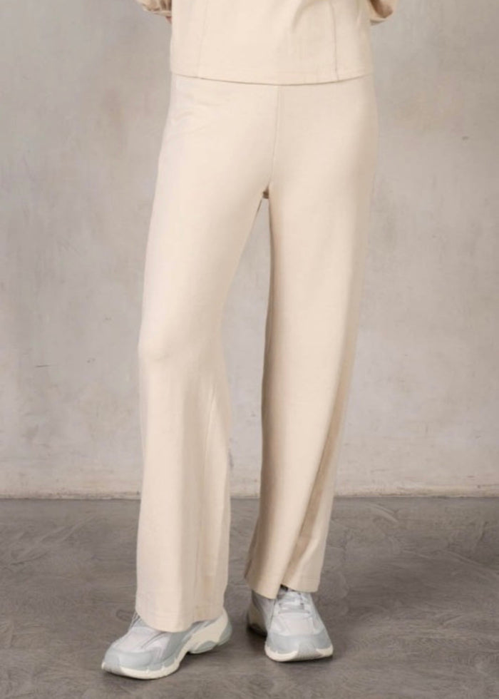 THE CARRIE SWEATPANTS - CREAM
