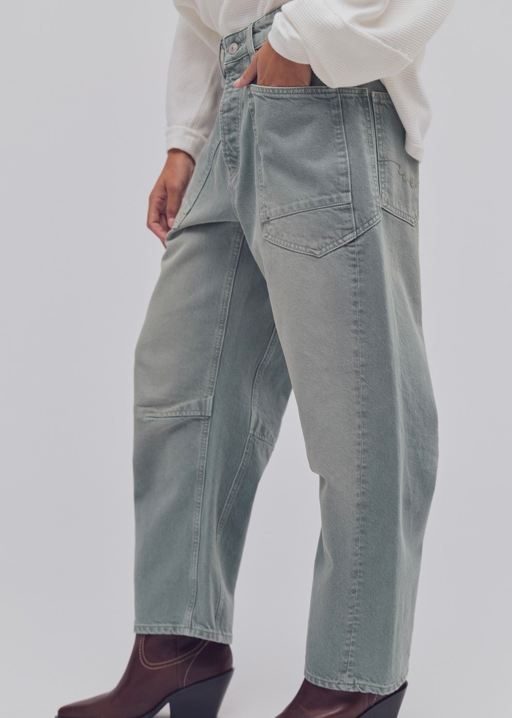 FREE PEOPLE MINIMALIST MOXIE BOYFRIEND - ALOE