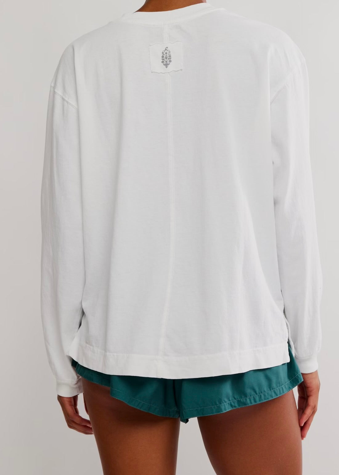FREE PEOPLE MOVEMENT HUSTLE LAYER - WHITE