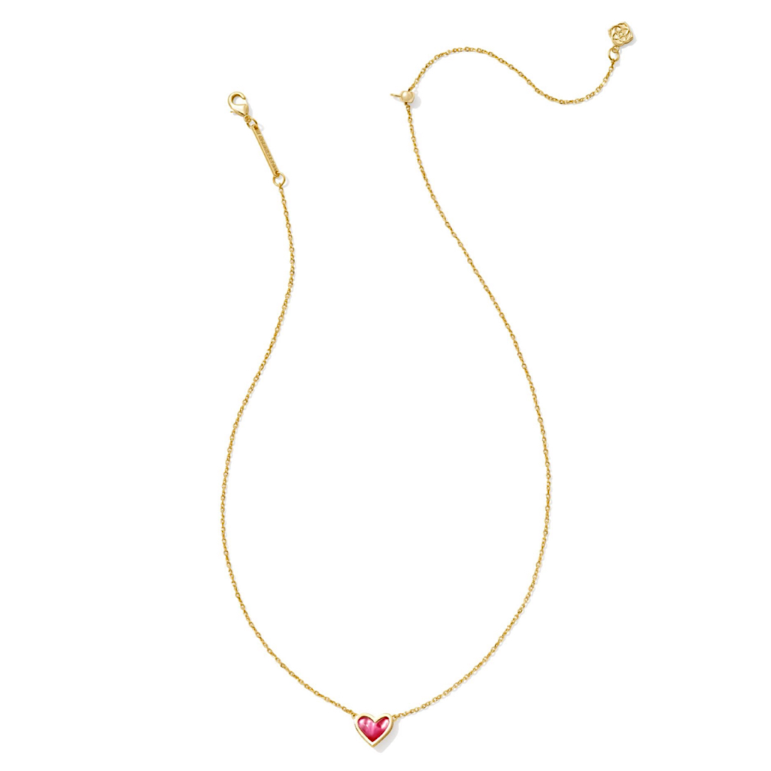 KENDRA SCOTT FRAMED ARI HEART SHORT PENDANT NECKLACE - GOLD AZALEA ILLUSION