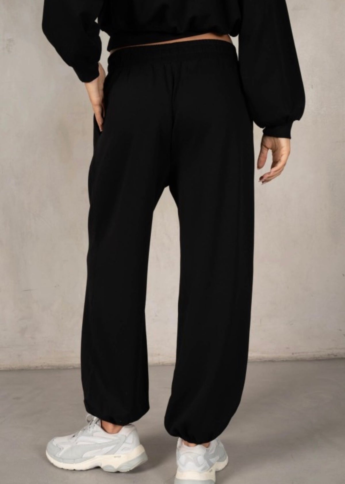 LOSING ME SWEATPANTS