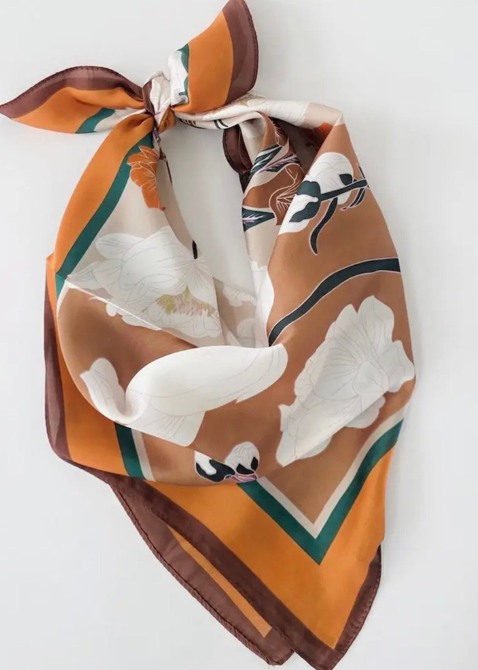 THE FIONA SCARF