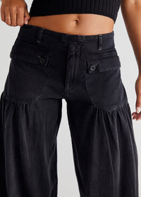 FREE PEOPLE LOTUS BALLOON JEANS - SMOKESHOW