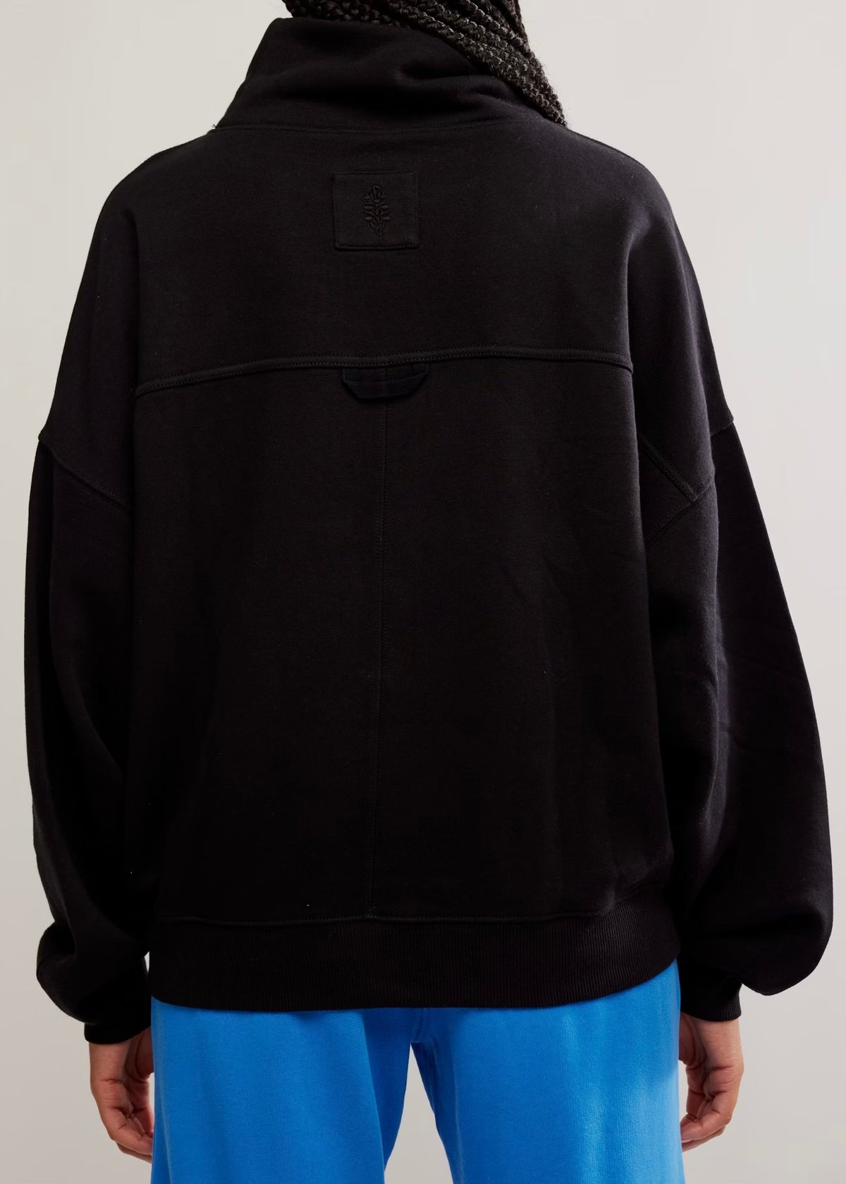 FREE PEOPLE MOVEMENT ON YOUR MARK LOGO MOCK NECK PULLOVER - BLACK COMBO