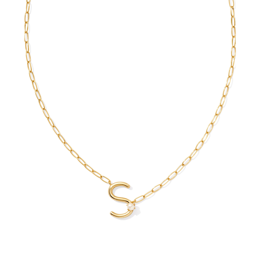 KENDRA SCOTT PEARL LETTER SHORT PENDANT NECKLACE