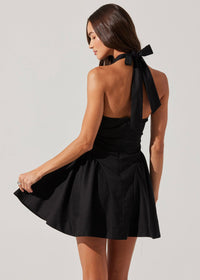 ASTR THE LABEL MEANA V-NECK HALTER MINI DRESS - BLACK