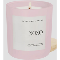 XOXO 15 OZ SOY CANDLE