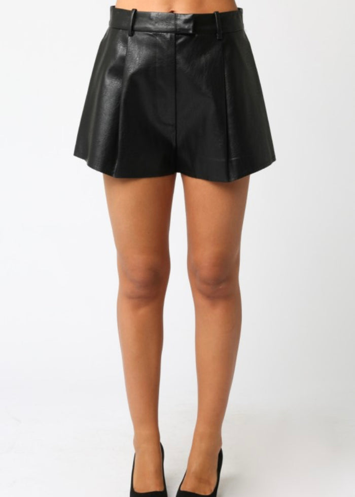 THE AYLA SHORTS