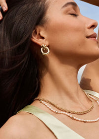 KENDRA SCOTT PARKER KNOT OPEN FRAME EARRINGS - GOLD