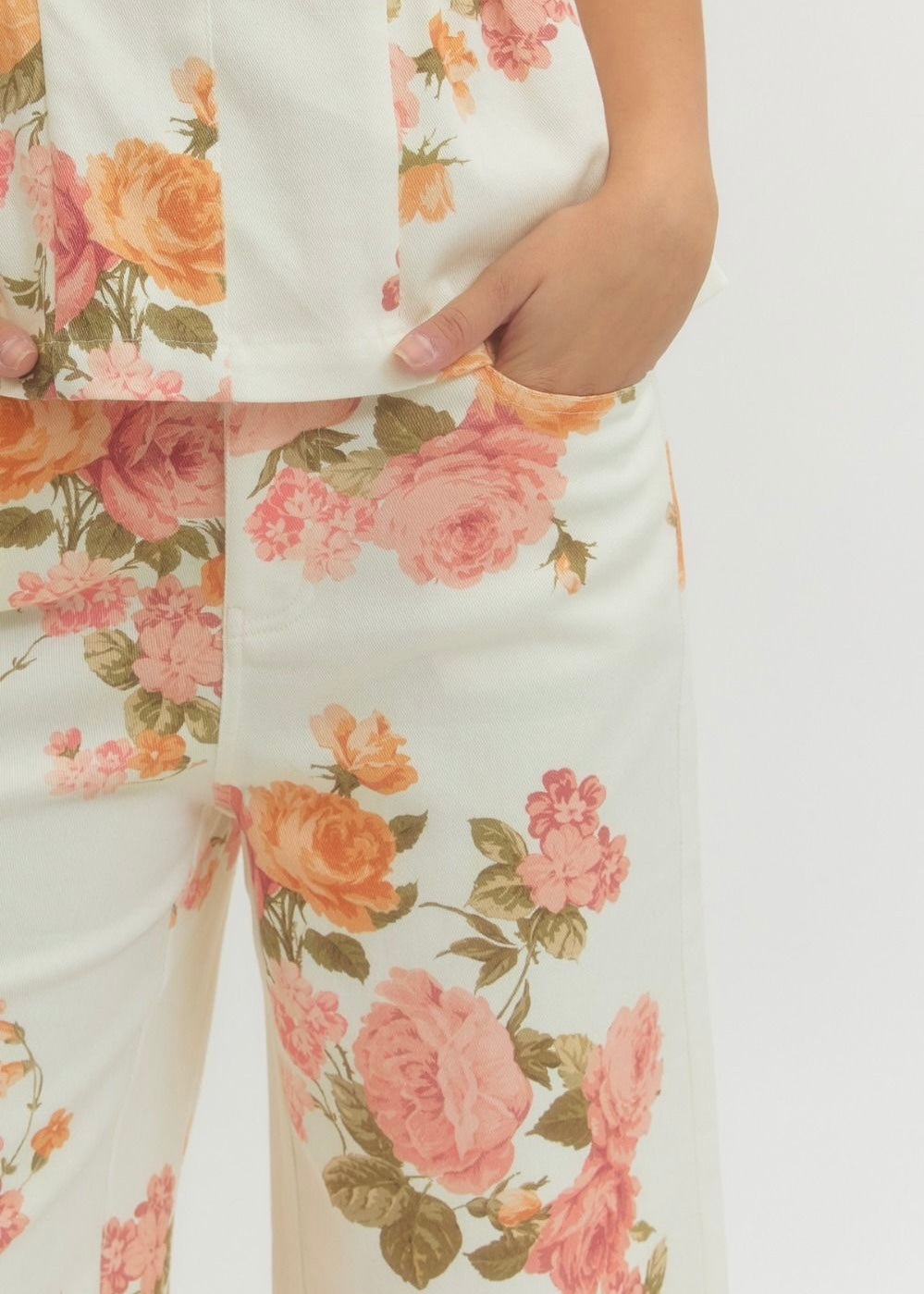 THE FINLEY FLORAL PANTS