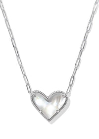 KENDRA SCOTT ARI HEART STATEMENT NECKLACE