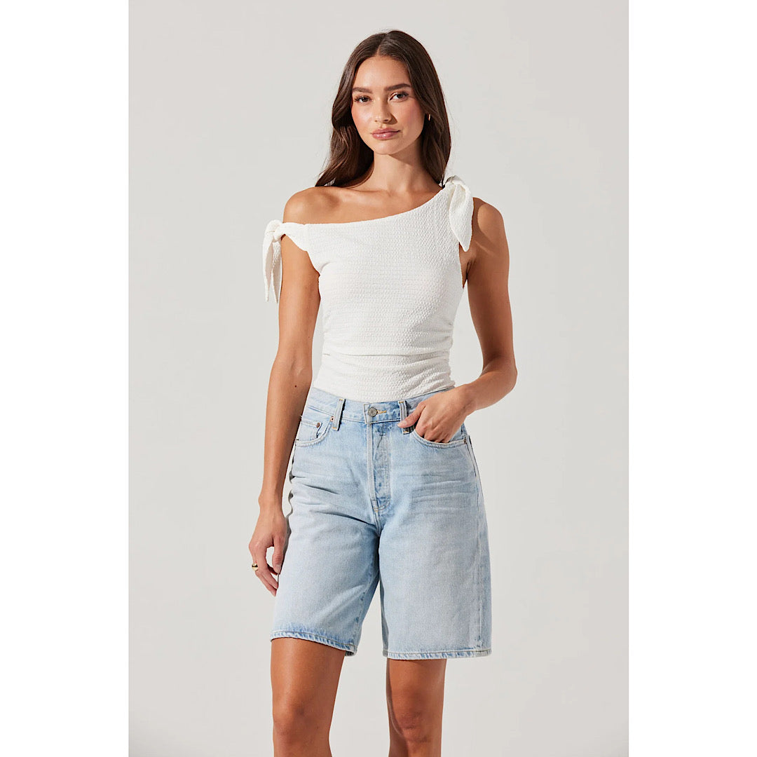 ASTR THE LABEL LORA TEXTURED OFF SHOULDER TOP