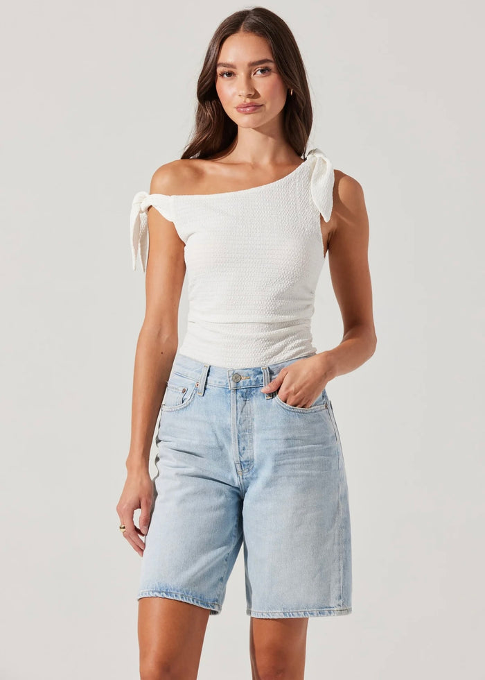 ASTR THE LABEL LORA TEXTURED OFF SHOULDER TOP