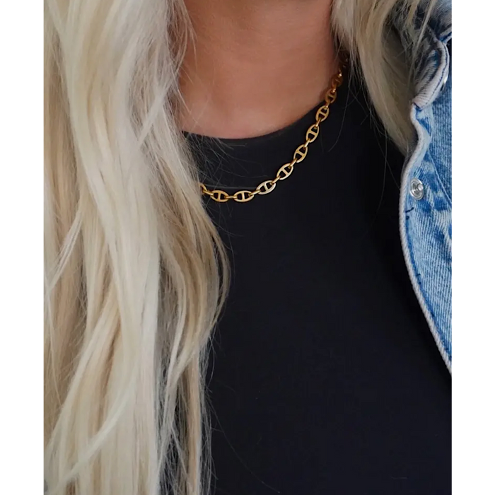 THE MIA NECKLACE