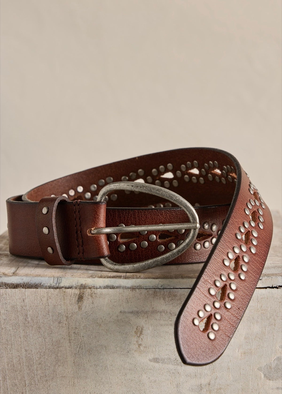 FREE PEOPLE PRESTON STUD BELT