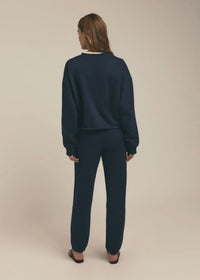FAVORITE DAUGHTER THE CROPPED COLLEGIATE SWEATSHIRT - NAVY/WHITE