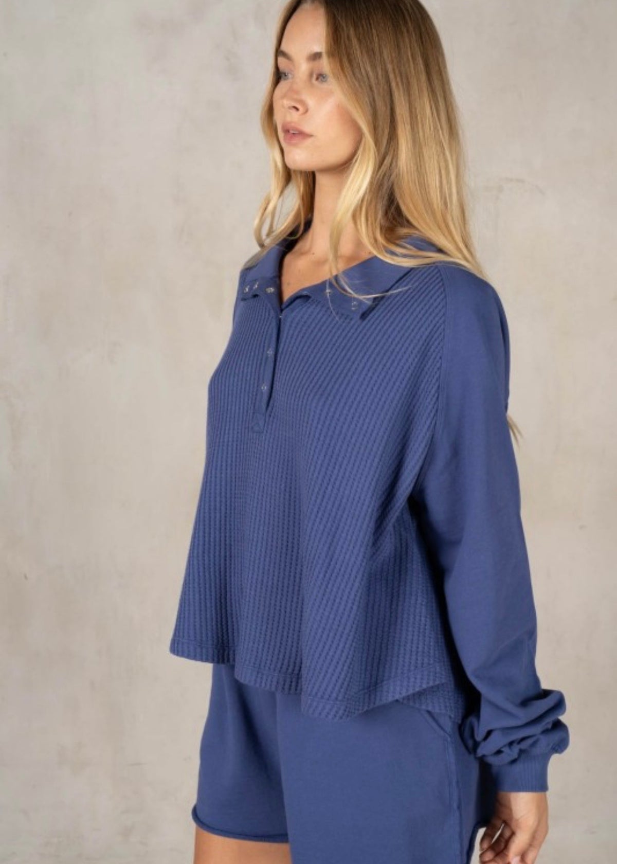 THE IRIS TOP