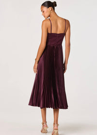 ASTR THE LABEL ASCELLA SWEETHEART PLEATED MIDI DRESS - WINE