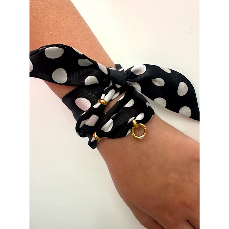 OPEN ROAD PHONE AND NECK SCARF