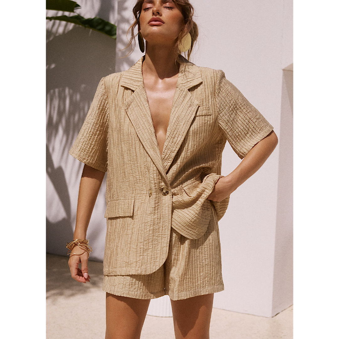 LOTUS SHORTS - SAND