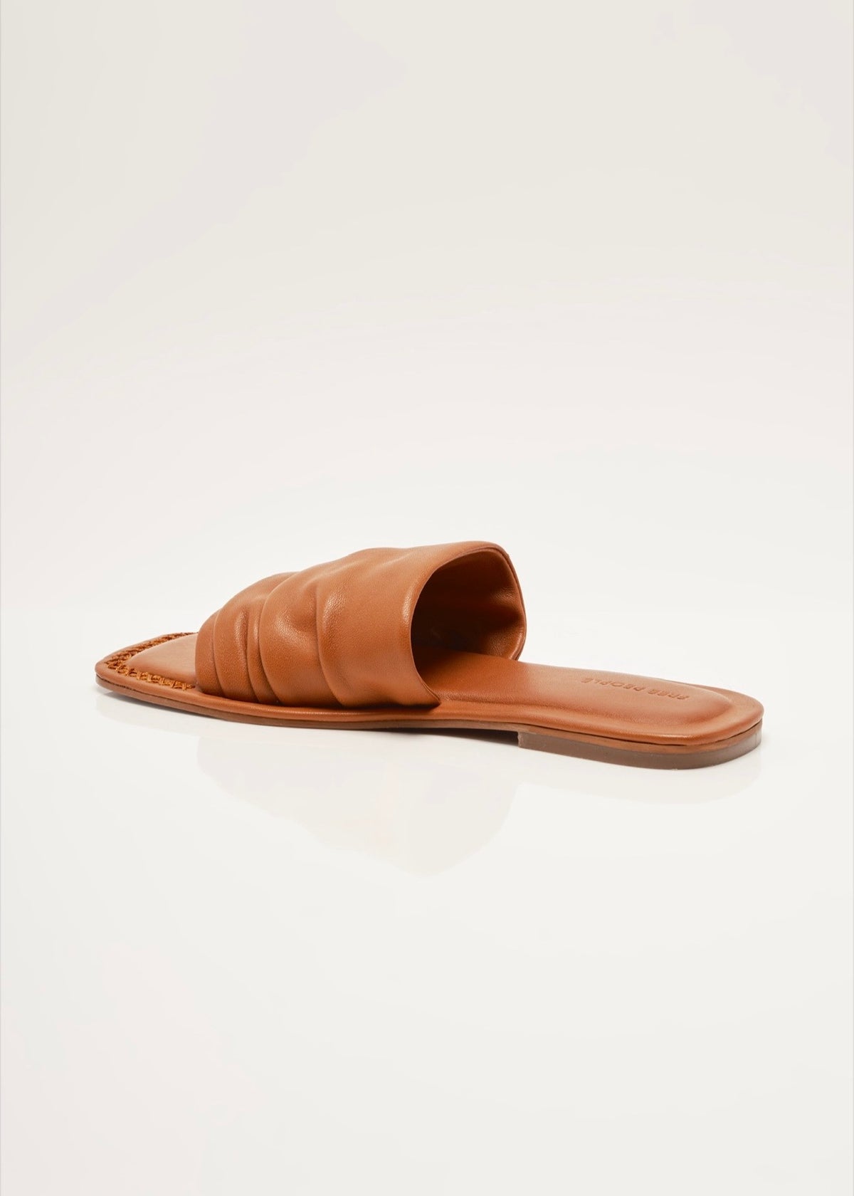 FREE PEOPLE EVELYN SLIP ON SANDALS - LUGGAGE