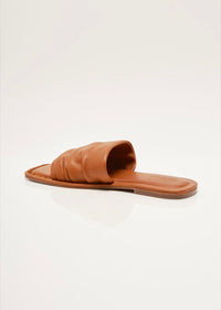 FREE PEOPLE EVELYN SLIP ON SANDALS - LUGGAGE