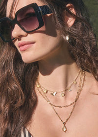 KENDRA SCOTT CAILEY GOLD CHARM NECKLACE