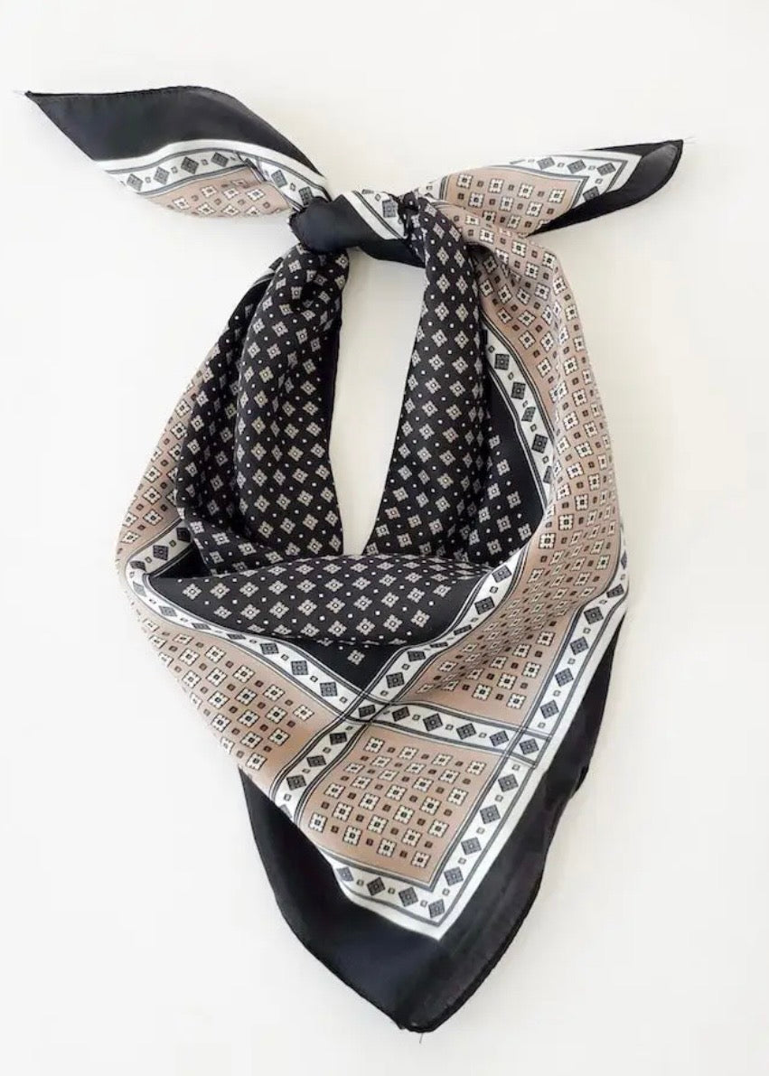 THE ALICE SCARF