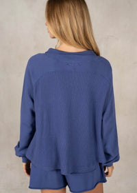 THE IRIS TOP