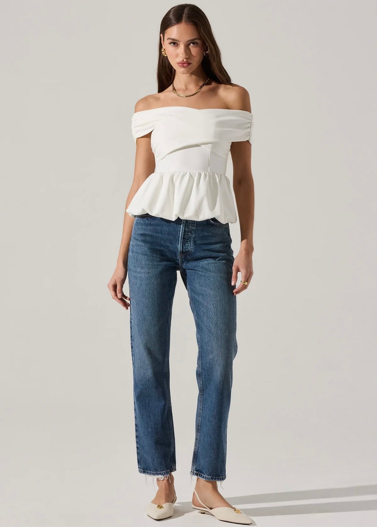 ASTR THE LABEL TENNILLE OFF SHOULDER PEPLUM TOP - WHITE