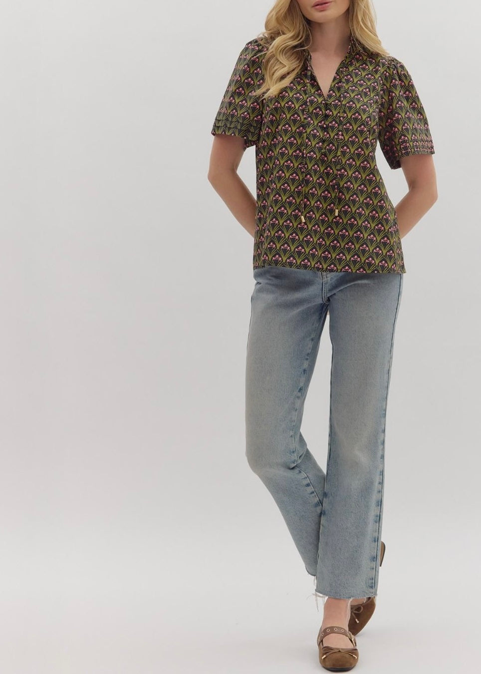 THE SAVVY TOP