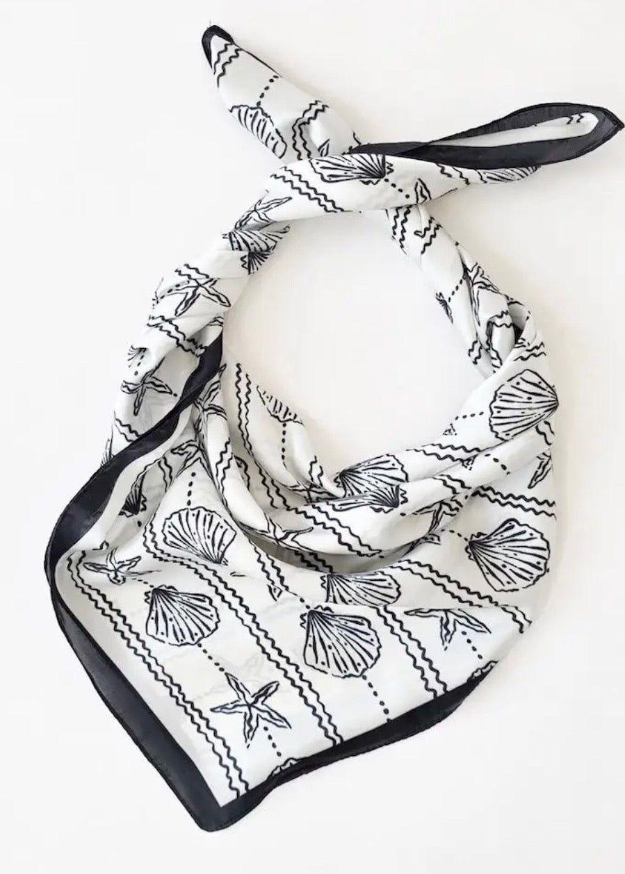 THE ALICE SCARF