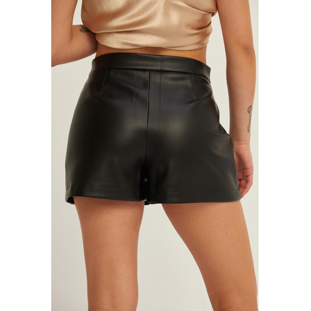 THE EMILY LEATHER CARGO SKORT