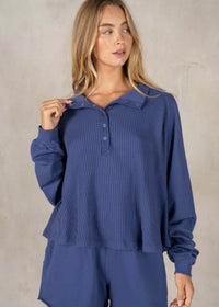 THE IRIS TOP