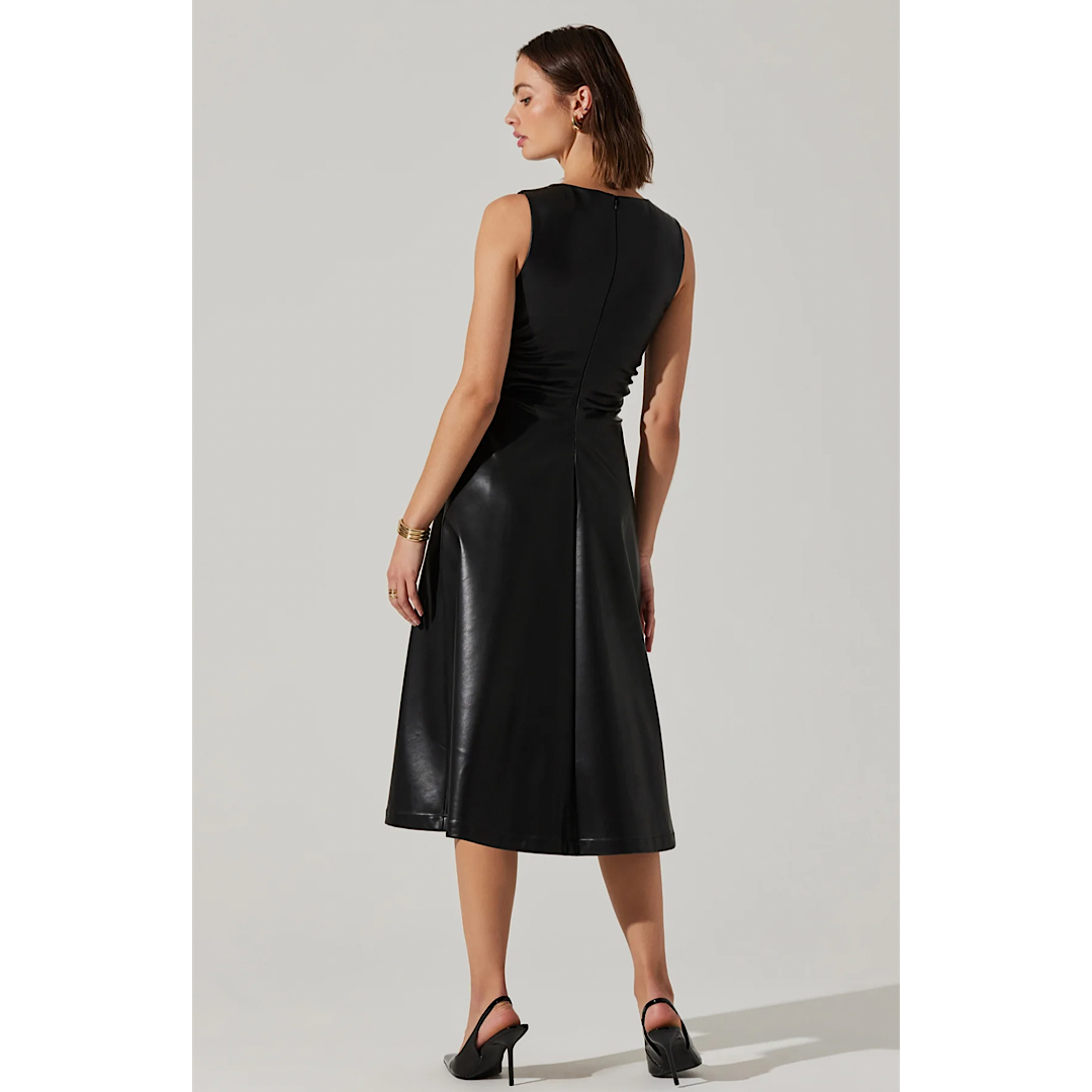 ASTR THE LABEL OMAIRA DRESS - BLACK