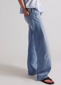 FREE PEOPLE FABLE LOW-RISE TWISTED BOWED JEANS