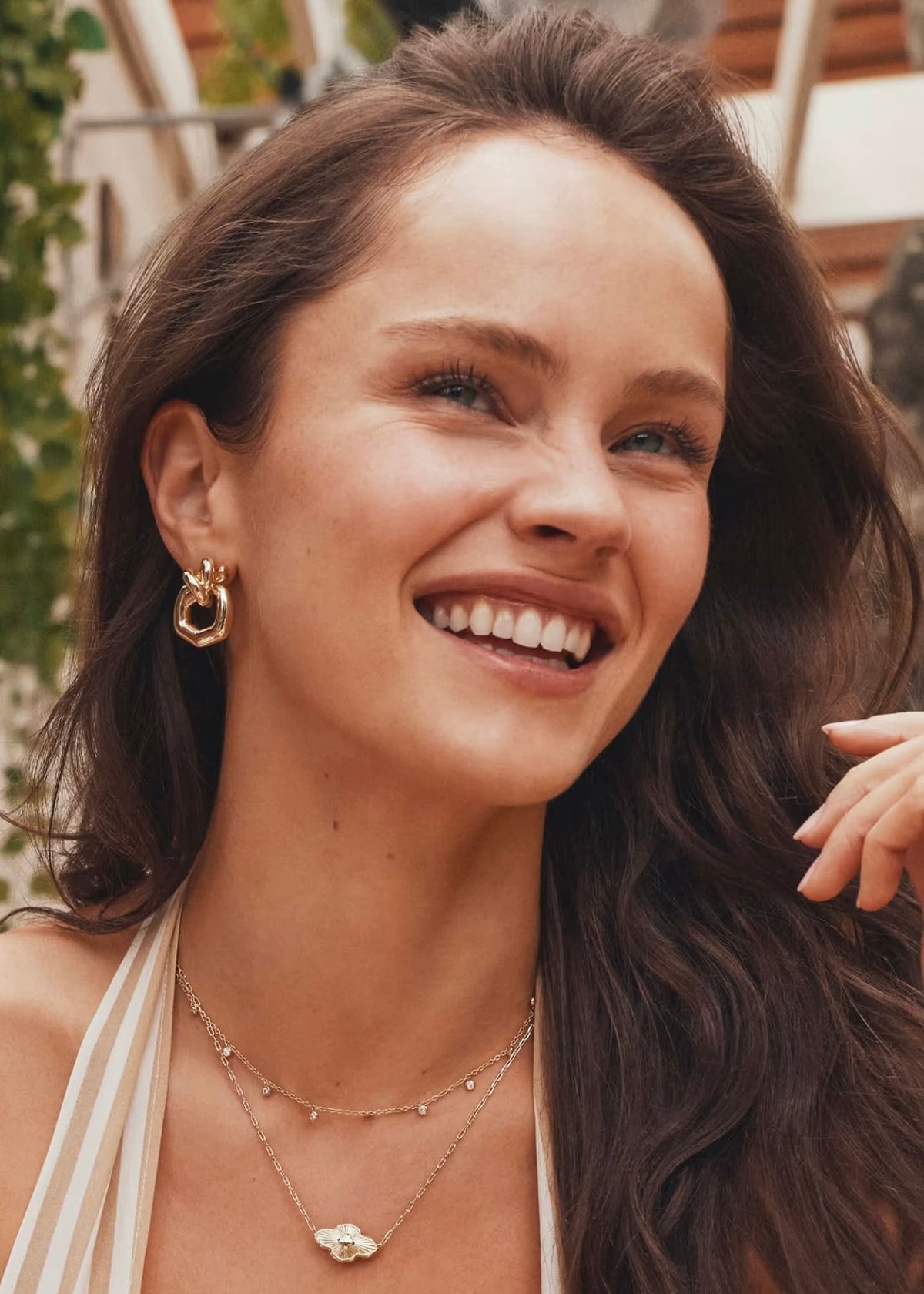 KENDRA SCOTT PARKER KNOT OPEN FRAME EARRINGS - GOLD