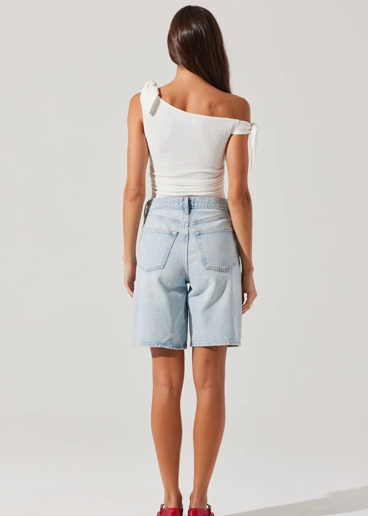 ASTR THE LABEL LORA TEXTURED OFF SHOULDER TOP