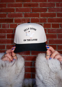 SILLY GOOSE ON THE LOOSE HAT