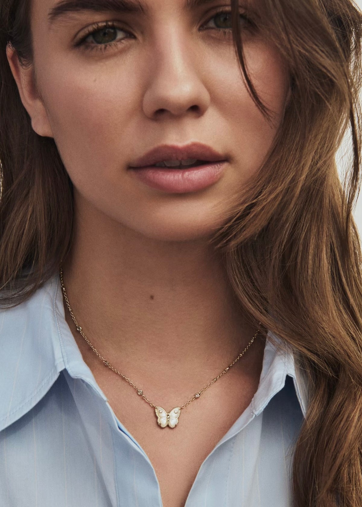 KENDRA SCOTT CAILEY BUTTERFLY SHORT PENDANT NECKLACE