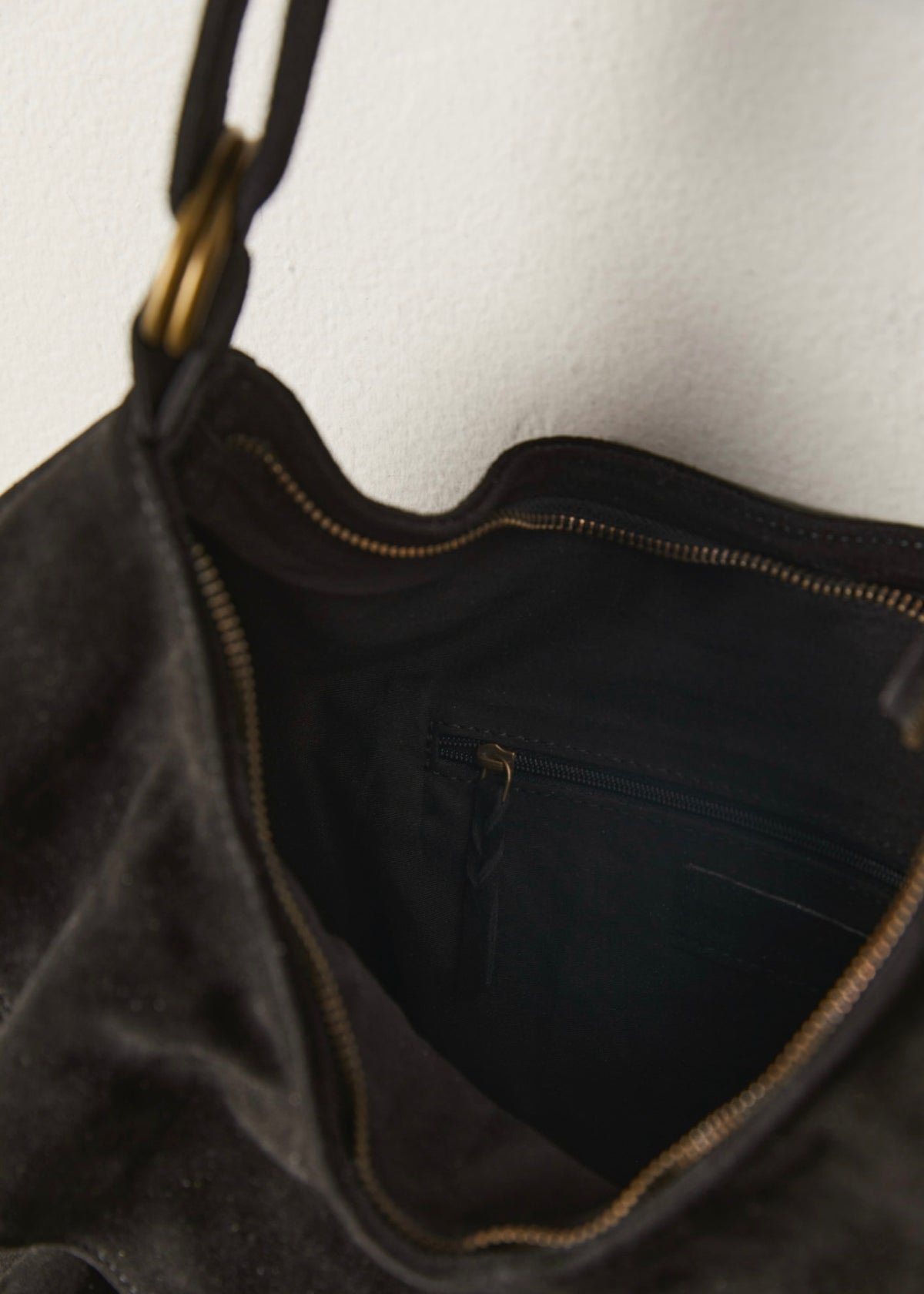 FREE PEOPLE RAE SHOULDER BAG - BLACK