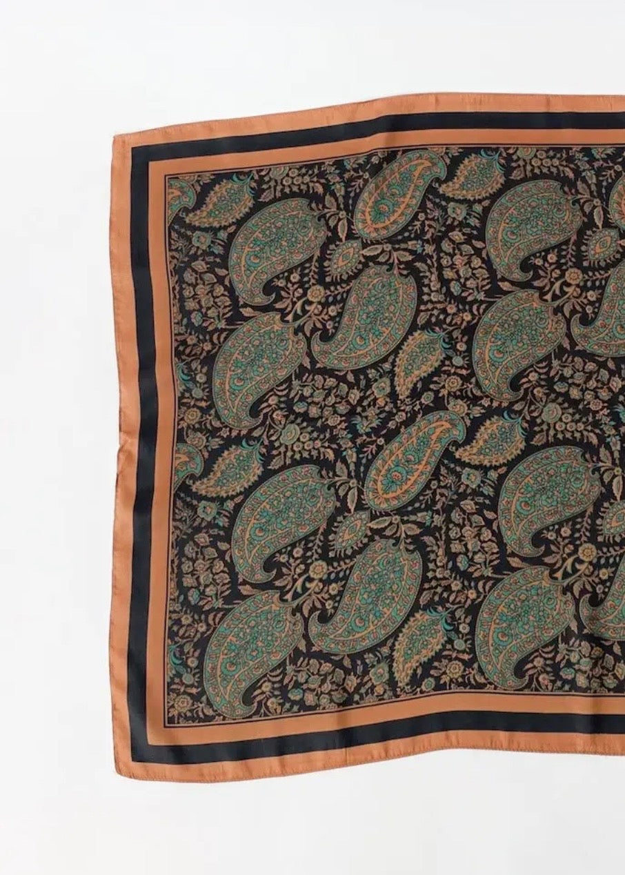 THE ALICE SCARF